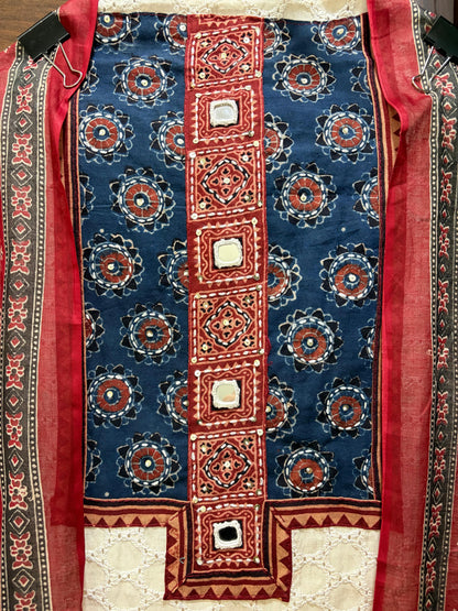 Crimson Heritage Suit (Red)