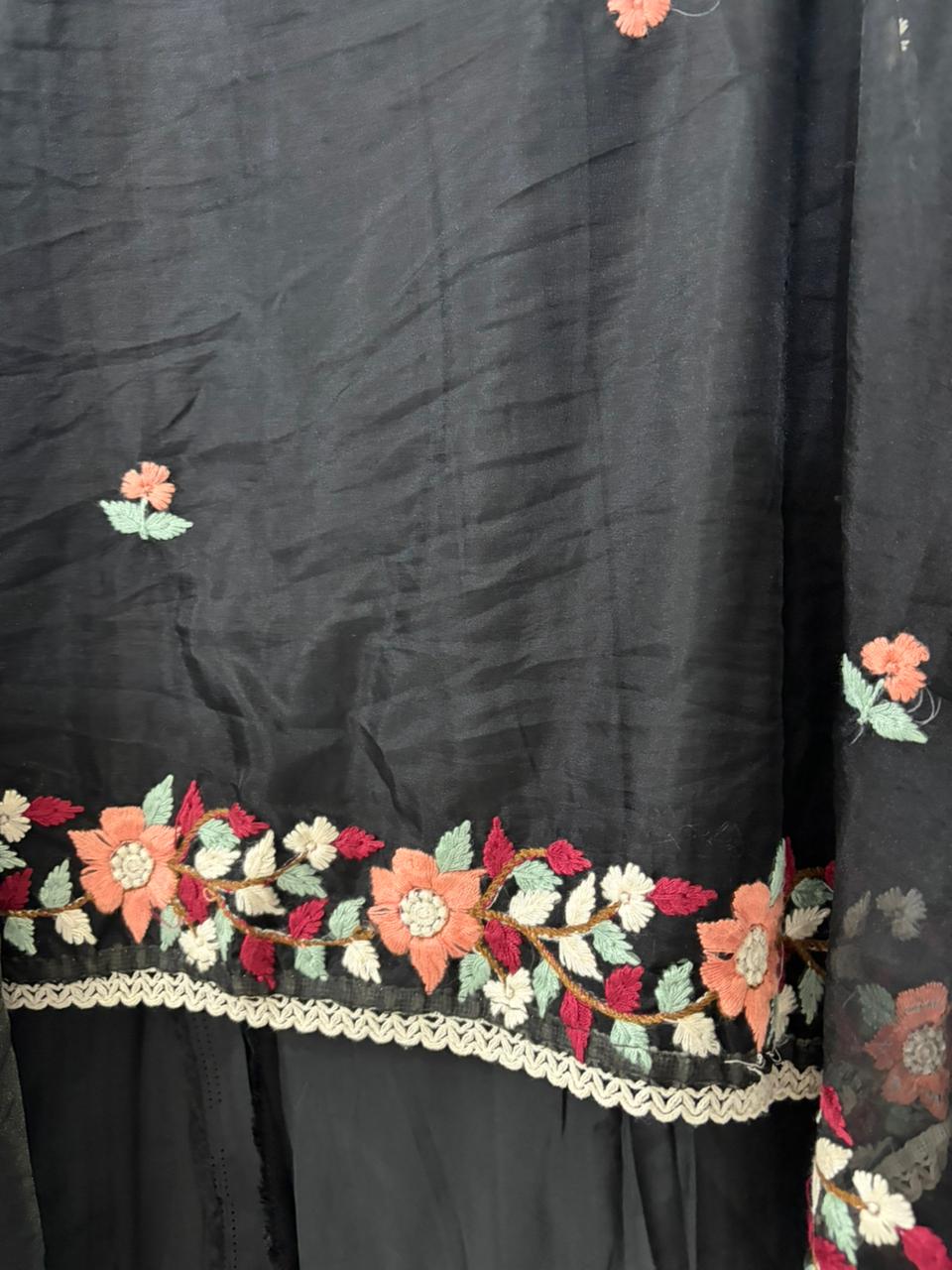 Noir Floral Dream