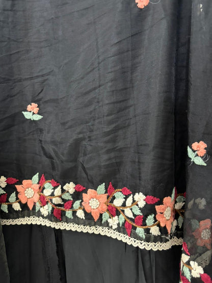 Noir Floral Dream