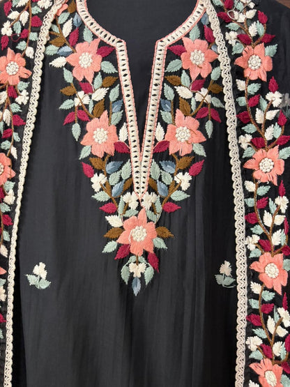 Noir Floral Dream