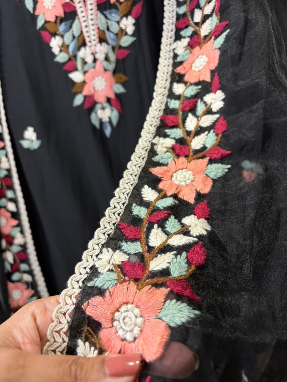 Noir Floral Dream