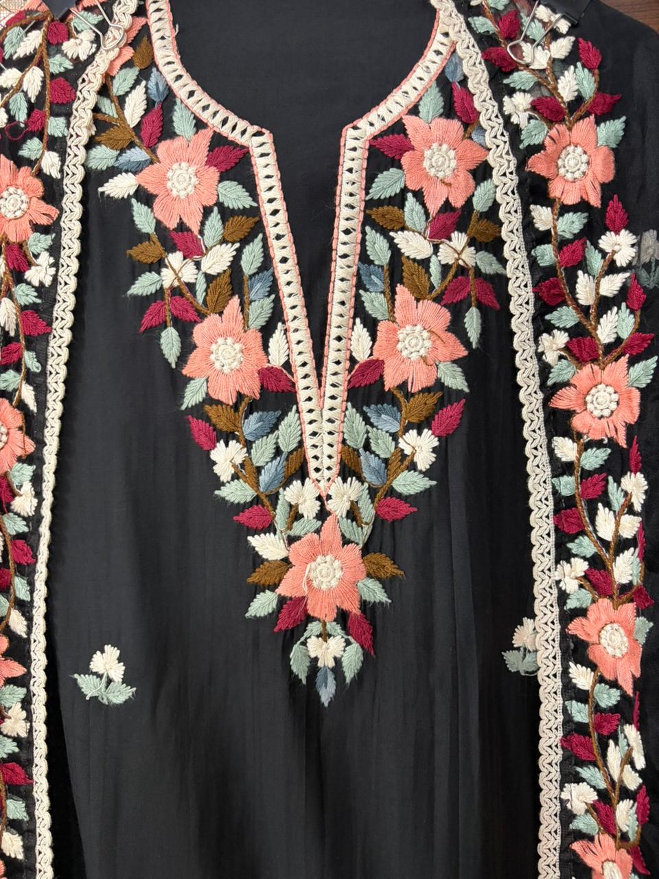 Noir Floral Dream