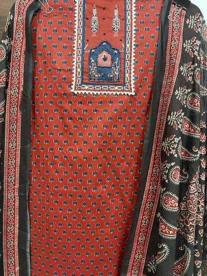 Heritage Ajrakh Cotton Ensemble (Red)